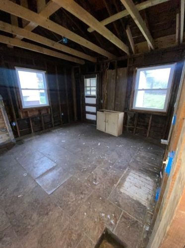 10 Poplar St, Pittsburgh, PA 15235-3941