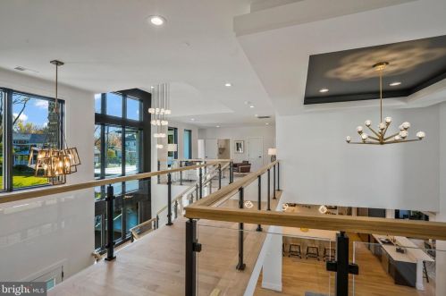 1520 Brookhaven Dr, Mc Lean VA  22101-4127 exterior