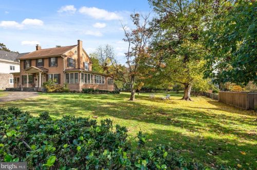 109 Forest Ave, Rockville MD 20850-1820 exterior