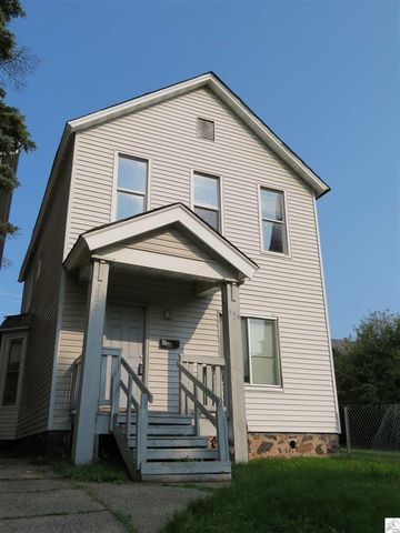 223 5th St, Duluth, MN 55805-1837