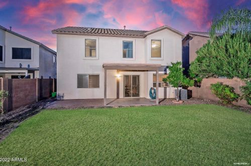 27601 25th Dr, Phoenix AZ  85085-4724 exterior