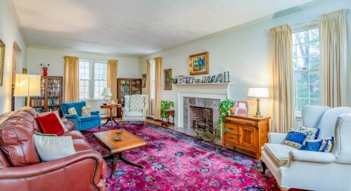 15 Buckingham Dr, Concord, NH 03304-5207