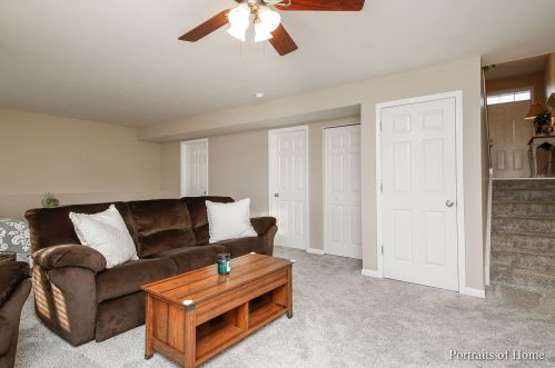 1719 Fieldstone Ct, Joliet IL exterior