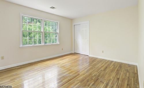 37 Tall Timber Dr, Morristown NJ 07960-2619 exterior