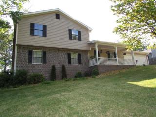 922 Hickory Nut Ln, Lawrenceville GA  30043-4629 exterior