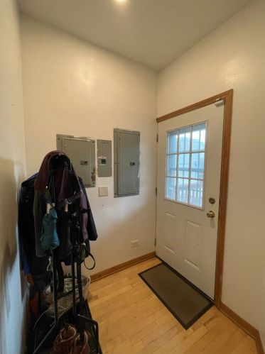 2746 Ashland Ave, Chicago IL 60657-6564 exterior