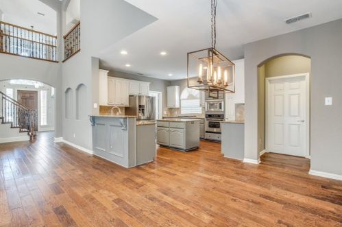 10204 Fire Rdg Dr, Frisco TX 75033-1376 exterior