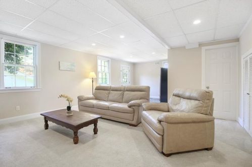 2852 Caraway Dr, Tucker GA 30084-2337 exterior