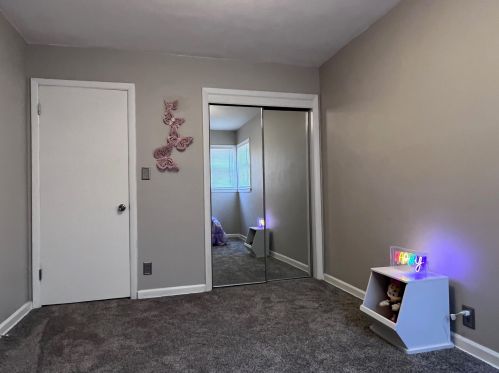 7376 Potomac Ave, Milwaukee WI 53222-2024 exterior