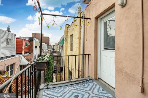 1513 Iseminger St, Philadelphia PA  19147-6215 exterior