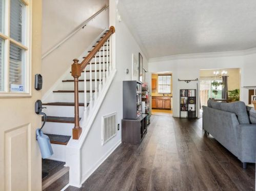 4023 Hancock Cir, Atlanta GA  30340-4281 exterior