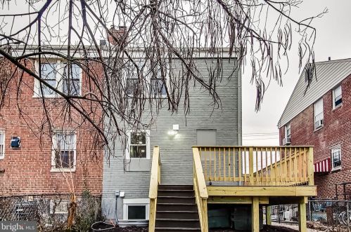 5506 C St, Washington DC  20019-6337 exterior