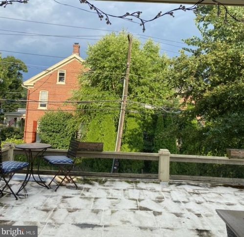 2008 Marietta Ave, Lancaster PA 17603-2354 exterior