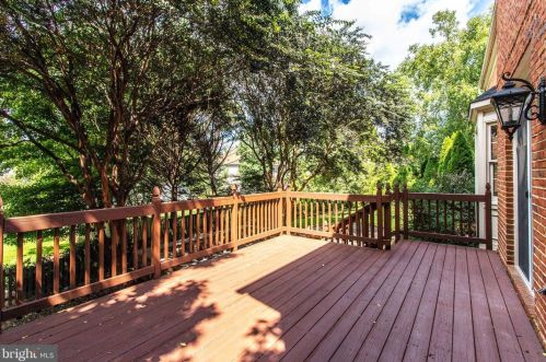 1588 Highland Glen Pl, Mc Lean VA  22101-4159 exterior