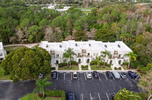 3321 Olympic Dr, Naples FL 34105-5683 exterior