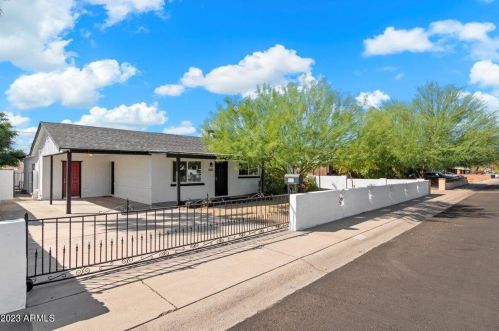 1133 Alice Ave, Phoenix AZ  85020-3214 exterior