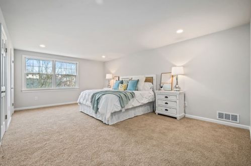 2312 Mill Grove Rd, Pittsburgh PA 15241-2726 exterior