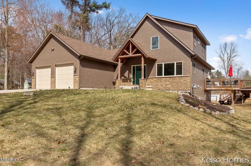 11893 Sandy Oak Ct, Cedar Springs, MI 49319-8344