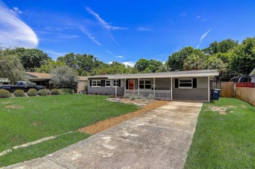 4622 Bay Court Ave, Tampa, FL 33611-1102