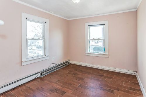 45 4 St, Huntington Station NY 11746-1441 exterior