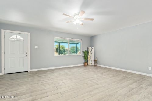 2925 42nd Ave, Phoenix AZ  85019-4323 exterior