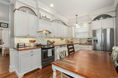 245 Claremont Ave, Mount Vernon NY 10550-1601 exterior