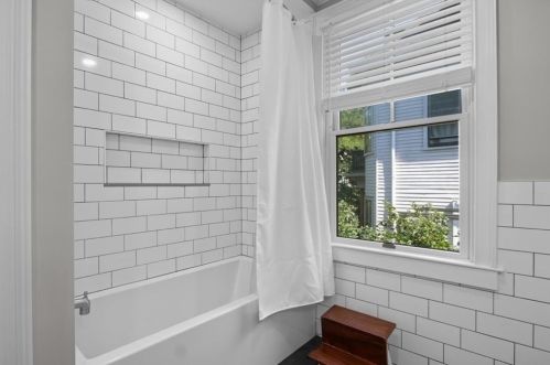 11 Robinwood Ave, Boston MA 02130-2127 exterior