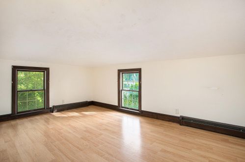 3280 D Ave, Kalamazoo MI  49009-5602 exterior