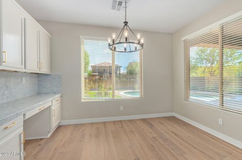 21713 38th Way, Phoenix AZ  85050-4923 exterior