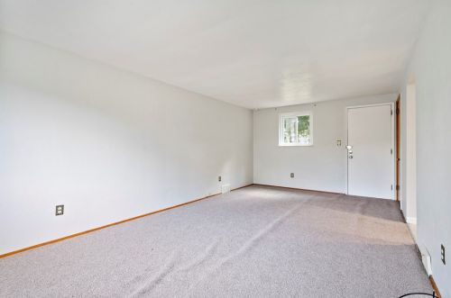 349 Anthon Dr, Pittsburgh PA 15235-3911 exterior