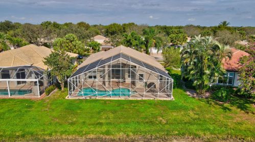 12121 Oakvista Dr, Boynton Beach FL 33437-6352 exterior