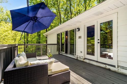 2933 Margaret Mitchell Ct, Atlanta GA 30327-1614 exterior