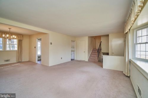 1816 Baldwin Dr, Mc Lean VA 22101-5051 exterior