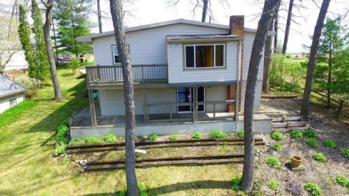 56060 Eastwood Dr, Cassopolis, MI 49031-9713