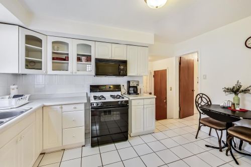 9401 Justine St, Chicago IL 60620-5129 exterior