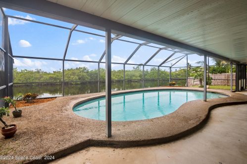 1635 Sandpiper St, Merritt Island FL 32952-5576 exterior