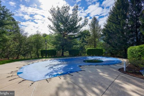 104 Country Pl Dr, Lancaster PA 17601-1775 exterior