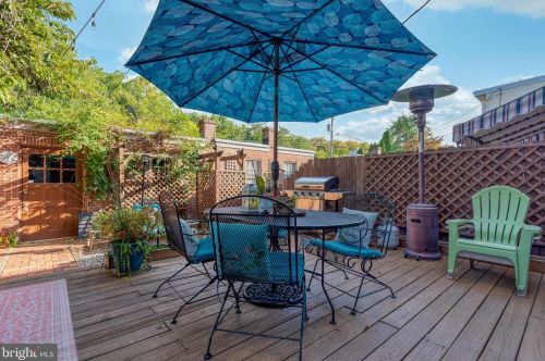 744 New Holland Ave, Lancaster PA 17602-2136 exterior