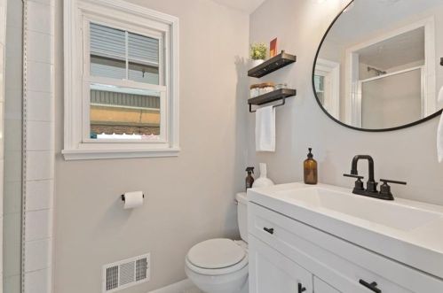 226 Columbia Dr, Pittsburgh PA  15236-4431 exterior