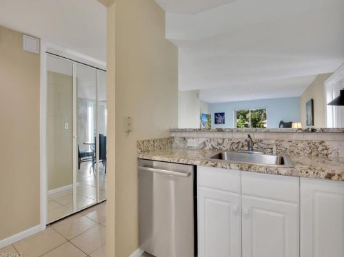 109 Bobolink Way, Naples FL 34105-2493 exterior