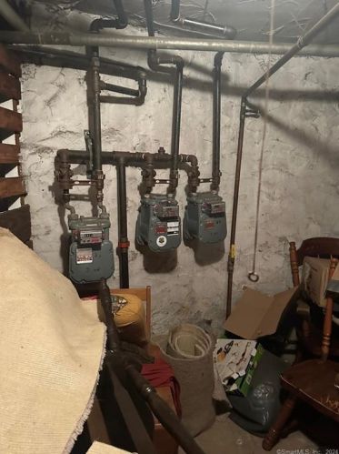 260 Grove St, New Britain CT 06053-3762 exterior