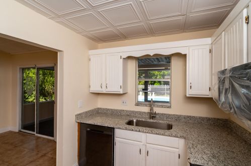 2410 Summit St, Fort Pierce FL  34984-5067 exterior