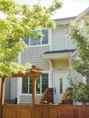 9242 Interlake Ave, Seattle, WA 98103-3322