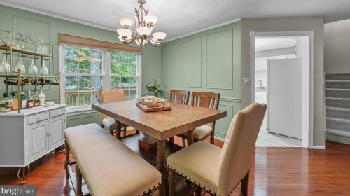 24 Revere Ct, Trenton NJ  08628-3610 exterior