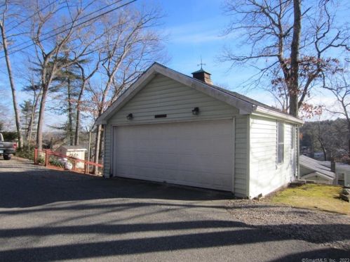 276 Shore Rd, Killingly, CT 06241-1539