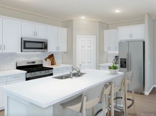 9176 Rifle St, Denver, CO 80022-0643