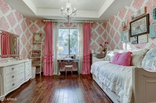 13841 Cyn Dr, Phoenix AZ 85016-2403 exterior