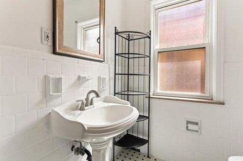 6525 Dalzell Pl, Pittsburgh PA 15217-1441 exterior