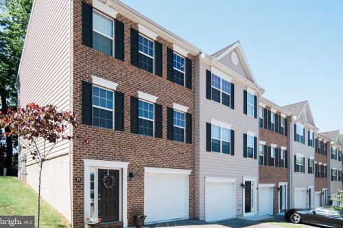 20 Mustang Dr, Hanover PA  17331-3495 exterior