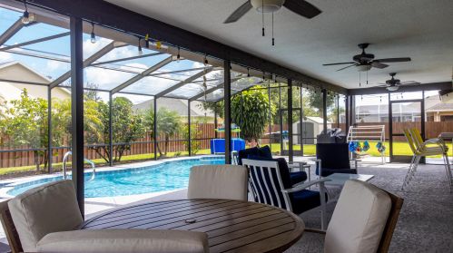 2471 Shell Ave, Fort Pierce FL  34952-6857 exterior